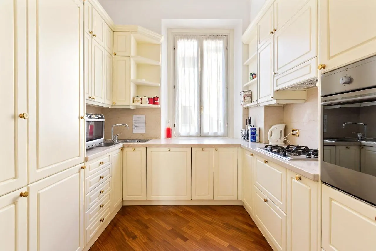 Morrone Luxury Apartment Milan