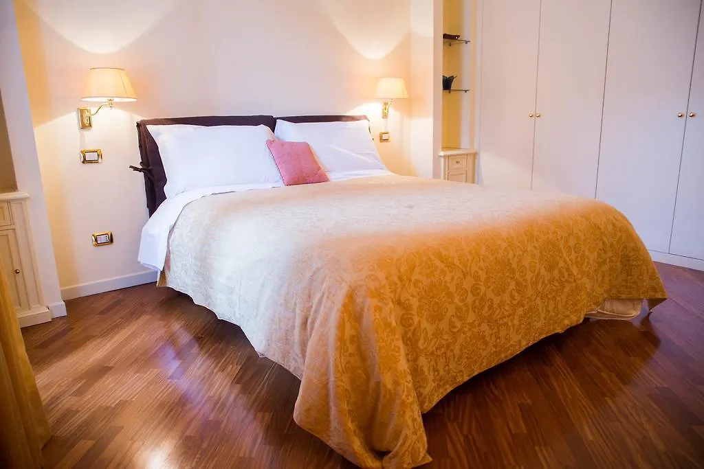 Morrone Luxury Apartment Milan